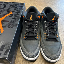 Load image into Gallery viewer, Jordan Fear 3s Size 9.5
