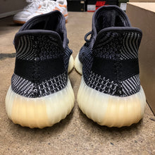 Load image into Gallery viewer, Yeezy Carbon 350 V2s Size 11
