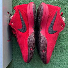 Load image into Gallery viewer, Nike LeBron Liverpool 20s Size 11
