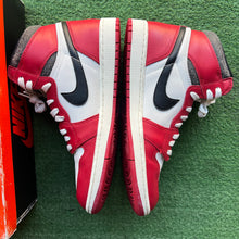 Load image into Gallery viewer, Jordan Lost and Found 1s Size 11
