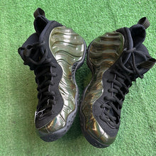 Load image into Gallery viewer, Nike Legion Green Foamposites Size 10.5
