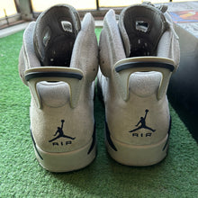 Load image into Gallery viewer, Jordan Georgetown 6s Size 11.5
