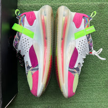 Load image into Gallery viewer, Nike Air Max OBJ 720s Size 12
