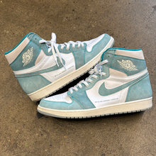 Load image into Gallery viewer, Jordan Turbo Green 1s Size 15
