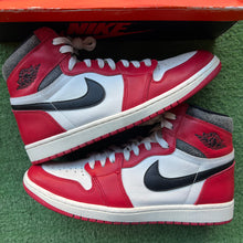 Load image into Gallery viewer, Jordan Lost and Found 1s Size 11
