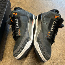 Load image into Gallery viewer, Jordan Fear 3s Size 9.5
