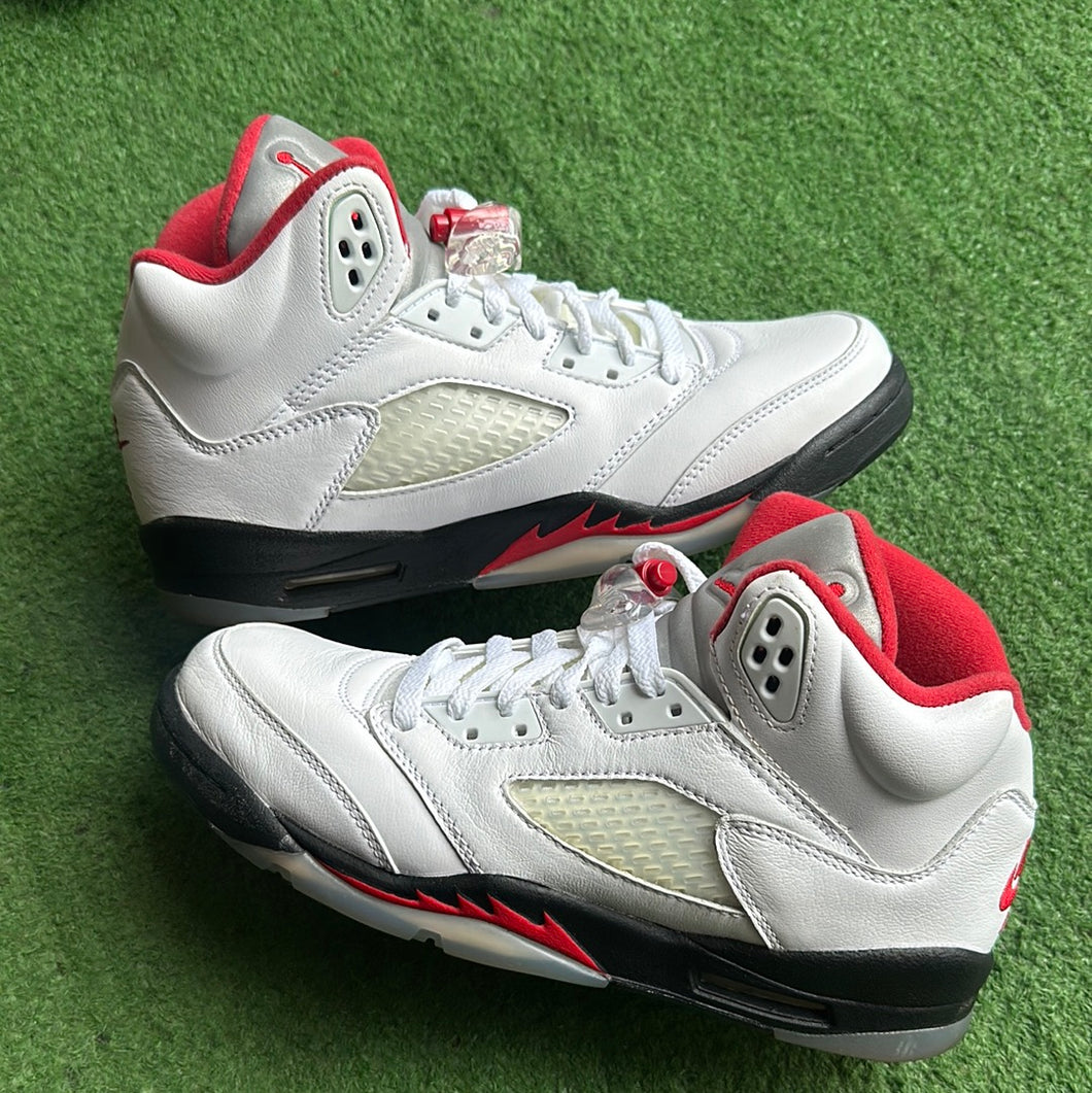 Jordan Fire Red 5s Size 7Y