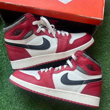 Load image into Gallery viewer, Jordan Lost And Found 1s Size 7Y
