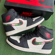 Load image into Gallery viewer, Jordan Sports Illustrated 1s Size 9
