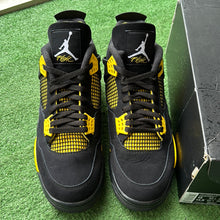 Load image into Gallery viewer, Jordan Thunder 4s Size 13
