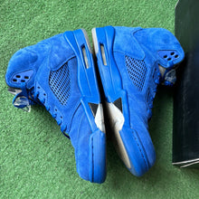 Load image into Gallery viewer, Jordan Blue Suede 5s Size 11
