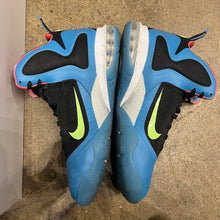 Load image into Gallery viewer, Nike LeBron South Coast 9s Size 11.5
