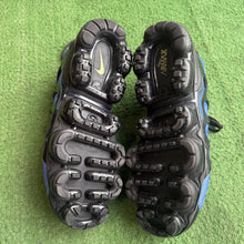 Load image into Gallery viewer, Nike Vapormax Plus Size 8
