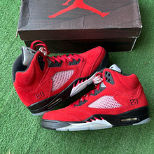 Load image into Gallery viewer, Jordan Raging Bull 5s Size 10
