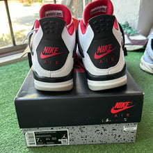 Load image into Gallery viewer, Jordan Fire Red 4s Size 7Y
