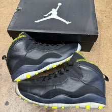 Load image into Gallery viewer, Jordan Venom 10s Size 11
