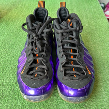 Load image into Gallery viewer, Nike Phoenix Suns Foamposites Size 11.5
