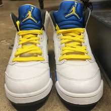 Load image into Gallery viewer, Jordan Laney 5s Size 9
