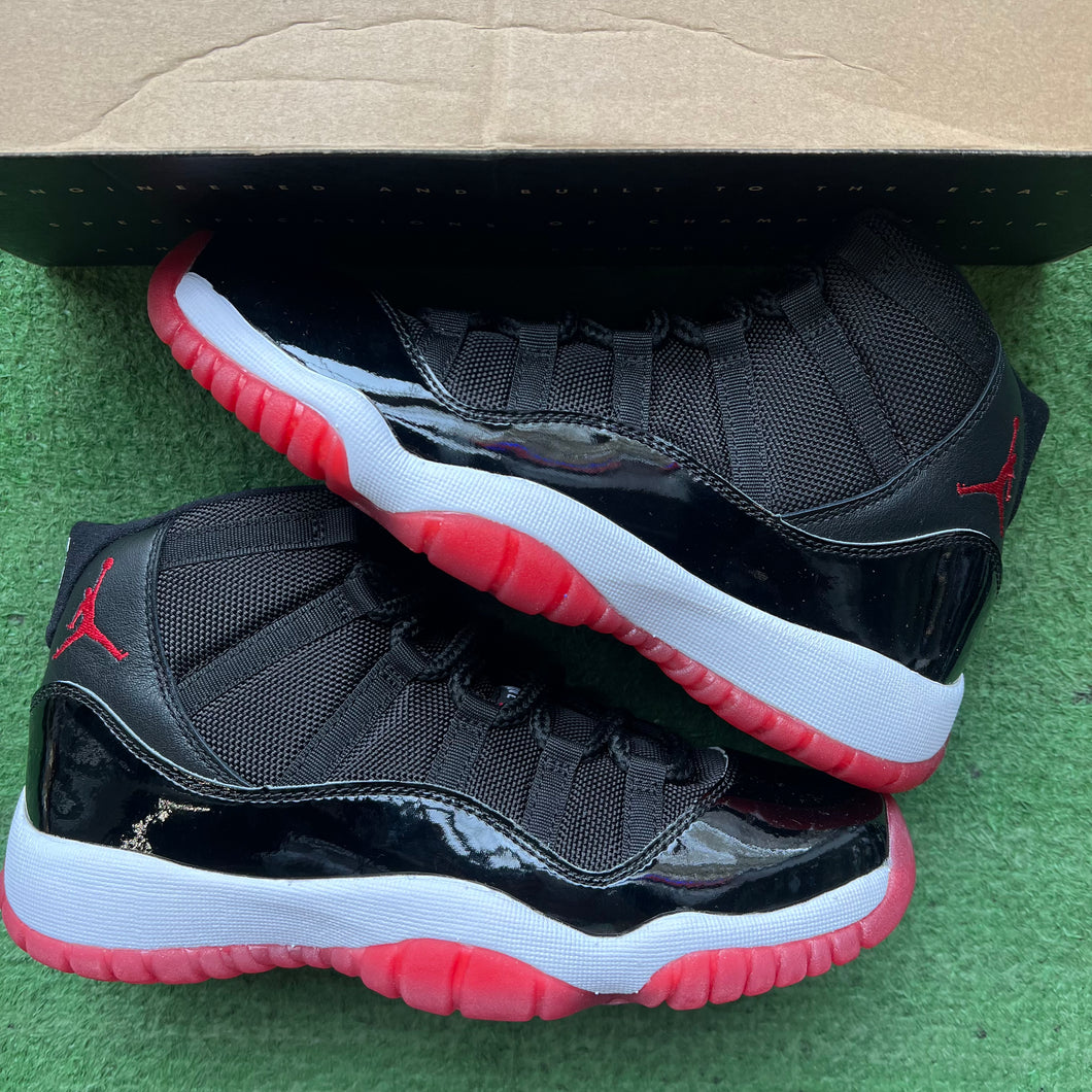 Jordan Bred 11s Size 6Y