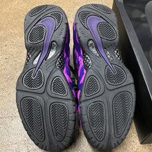 Load image into Gallery viewer, Nike Purple Camo Foamposites Size 8.5
