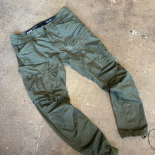 Load image into Gallery viewer, G-Star Cargo Pants Size 34 x 34
