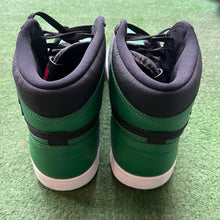 Load image into Gallery viewer, Jordan Pine Green 1s Size 14
