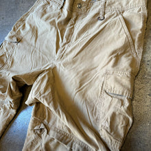 Load image into Gallery viewer, Nike ACG Cargo Pants Size 36 x 30
