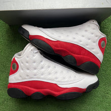 Load image into Gallery viewer, Jordan Chicago 13s Size 10.5
