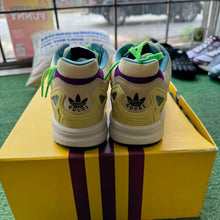 Load image into Gallery viewer, Adidas Gucci ZX 8000s Size 9.5 (Women’s)
