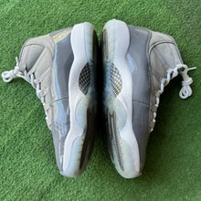 Load image into Gallery viewer, Jordan Cool Grey 11s Size 11
