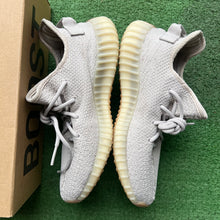 Load image into Gallery viewer, Yeezy Sesame 350 V2s Size 8
