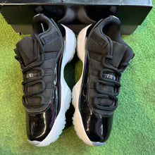 Load image into Gallery viewer, Jordan Space Jam Low 11s. Size 9
