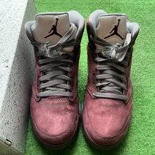 Load image into Gallery viewer, Jordan Burgundy 5s Size 8.5
