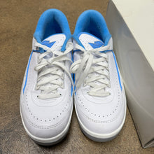 Load image into Gallery viewer, Jordan University Blue 2 Lows Size 9
