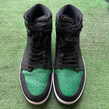 Load image into Gallery viewer, Jordan Pine Green 1s Size 14
