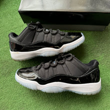 Load image into Gallery viewer, Jordan Space Jam Low 11s Size 12
