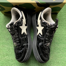 Load image into Gallery viewer, A Bathing Ape Black Patent Bapestas Size 8
