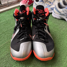 Load image into Gallery viewer, Nike Lebron Mango 9s Size 11.5
