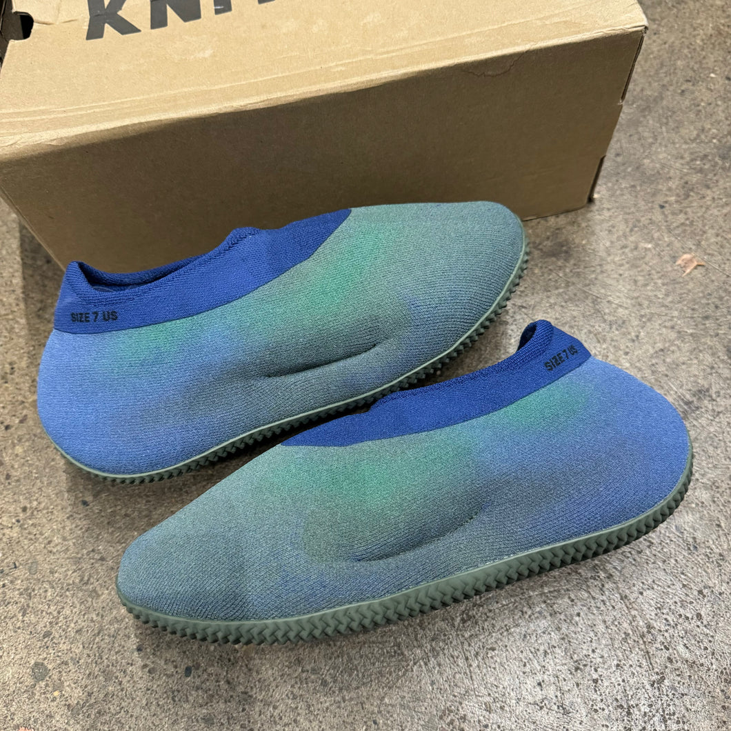 Yeezy Faded Azure Knit Runners Size 7