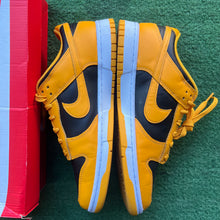 Load image into Gallery viewer, Nike Golden Rod Low Dunks Size 11
