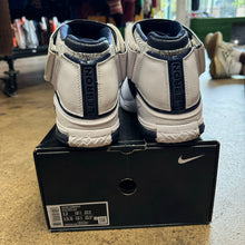 Load image into Gallery viewer, Nike LeBron Midnight Navy 2s Size 12
