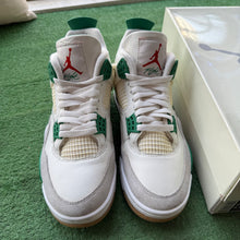 Load image into Gallery viewer, Jordan SB Pine Green 4s Size 8
