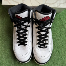 Load image into Gallery viewer, Jordan Chicago 2s Size 10
