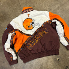 Load image into Gallery viewer, Vintage Cleveland Browns Pro Player Jacket Size XL
