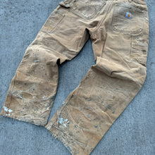 Load image into Gallery viewer, Vintage Carhartt Pants Size 32 x 30
