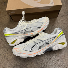 Load image into Gallery viewer, ASICS Paris GT 2160s Size 13
