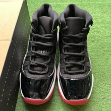 Load image into Gallery viewer, Jordan Bred 11s Size 6Y
