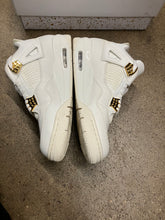 Load image into Gallery viewer, Jordan Metallic Gold 4s Size 12W/10.5M
