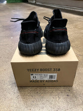 Load image into Gallery viewer, Yeezy Bred 350 V2s Size 11
