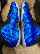 Load image into Gallery viewer, Nike International Blue Foamposites Size 13
